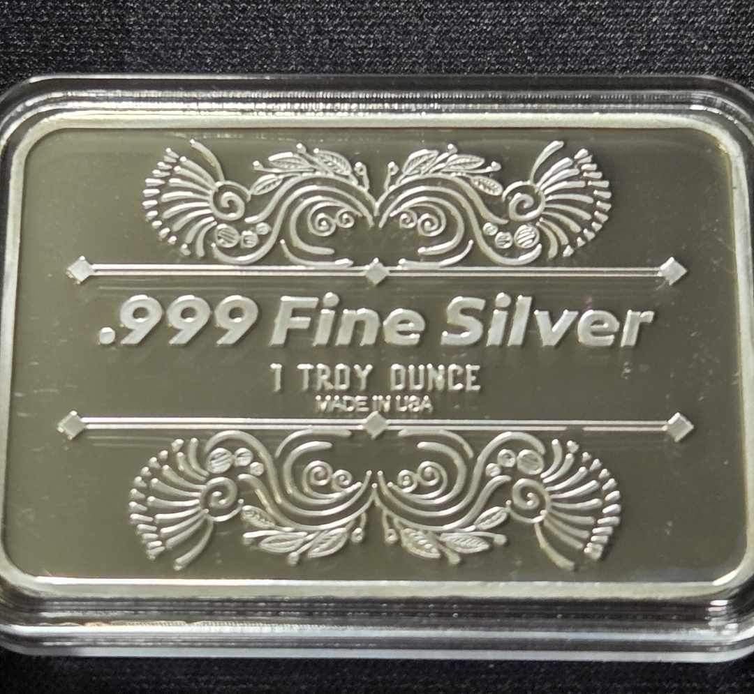 The World Is Mine, 1oz Silberbarren Color
