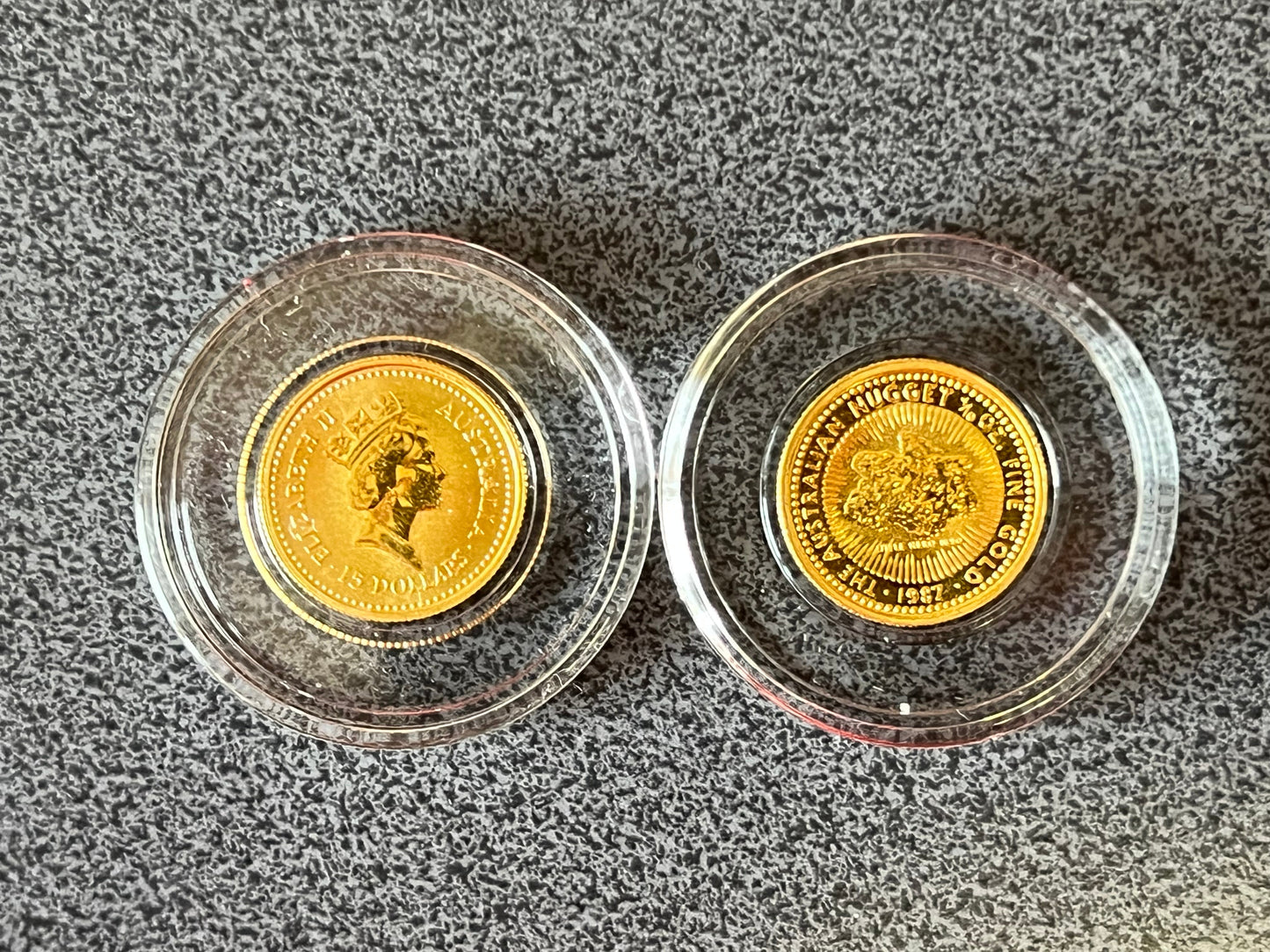 Australien Känguru/Nugget 1987 1/10 Oz Gold**